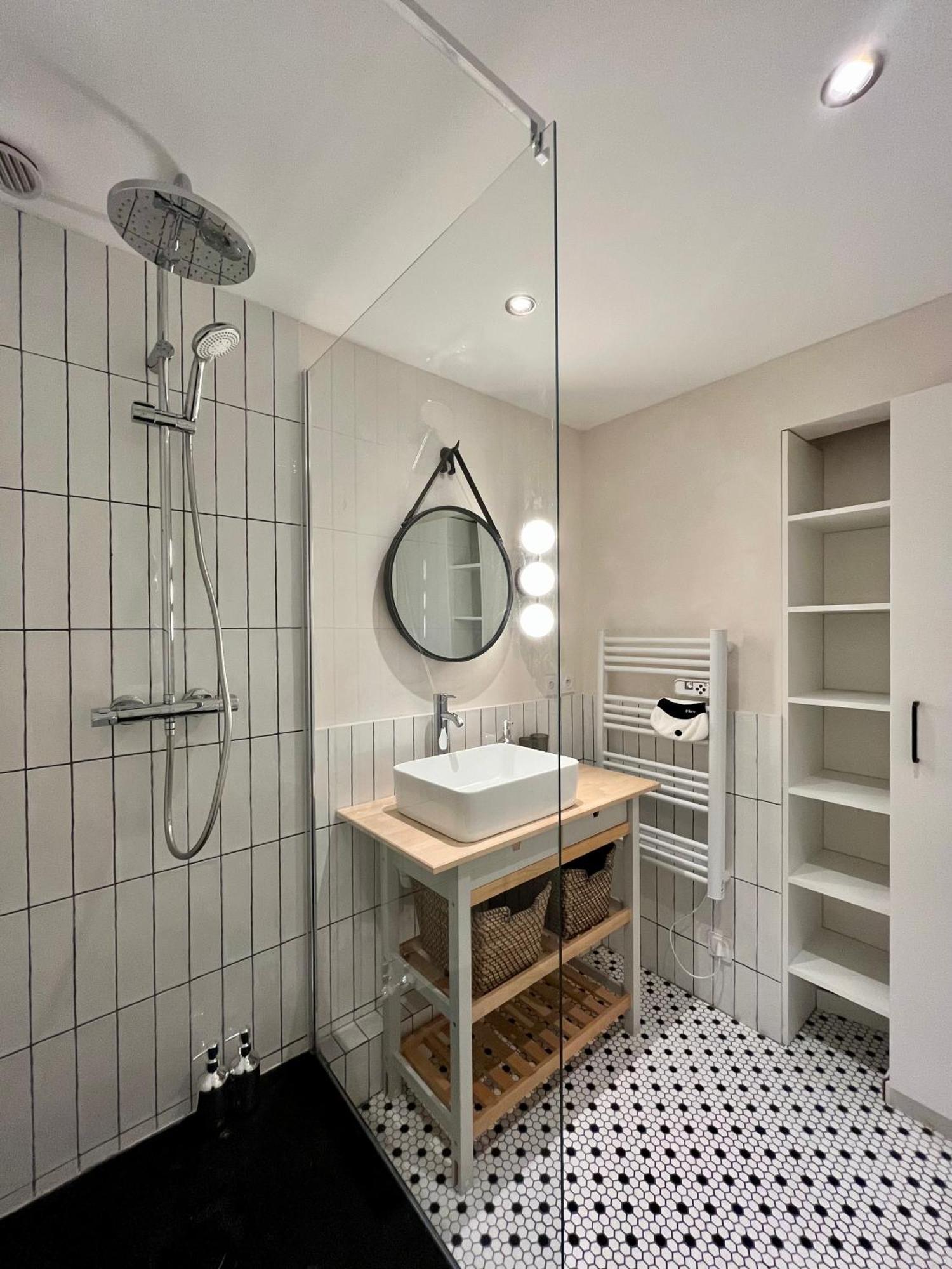 Chez Az-t3-grange Blanche-proche Metro Apartment *