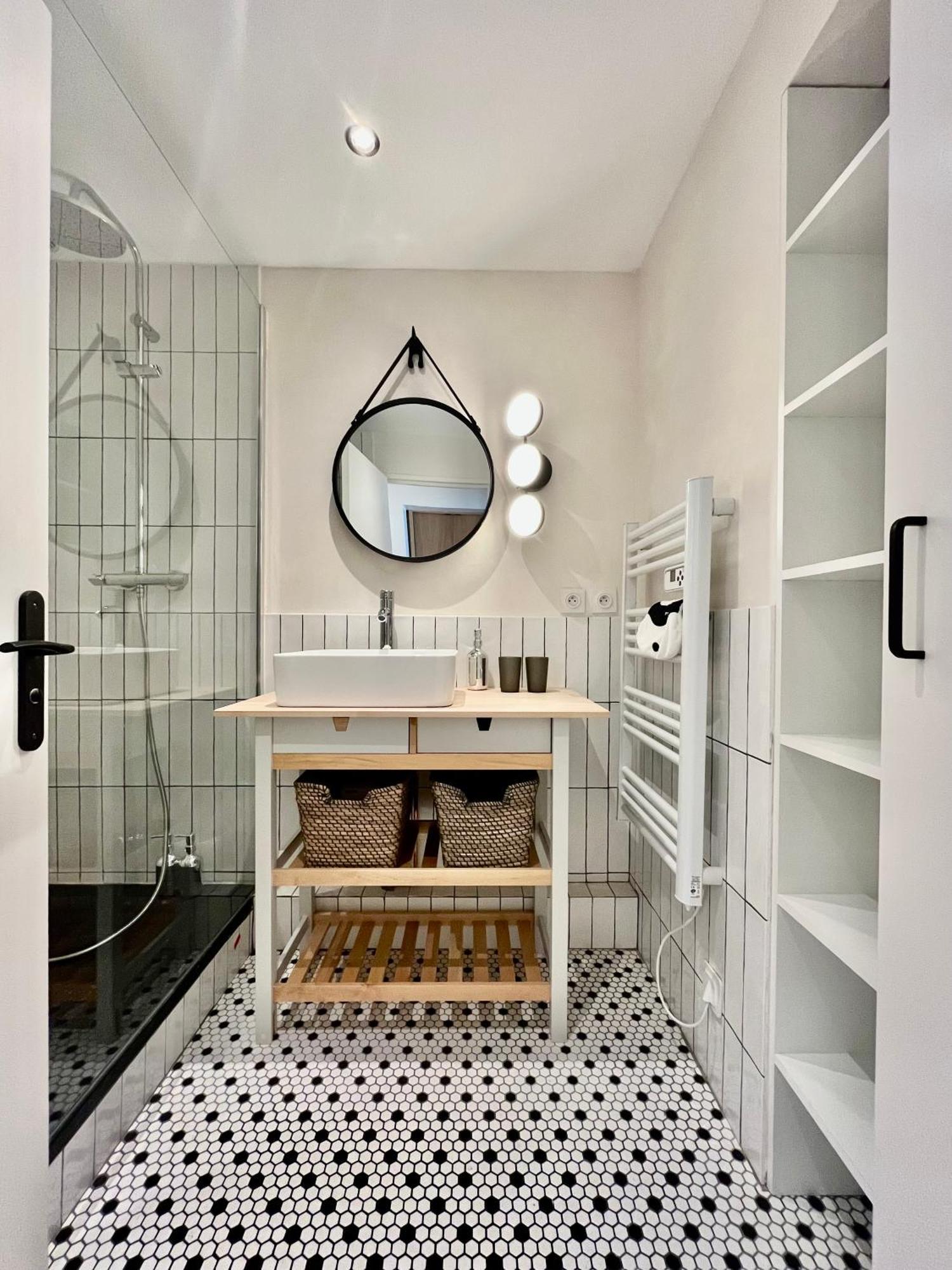 Chez Az-t3-grange Blanche-proche Metro Apartment