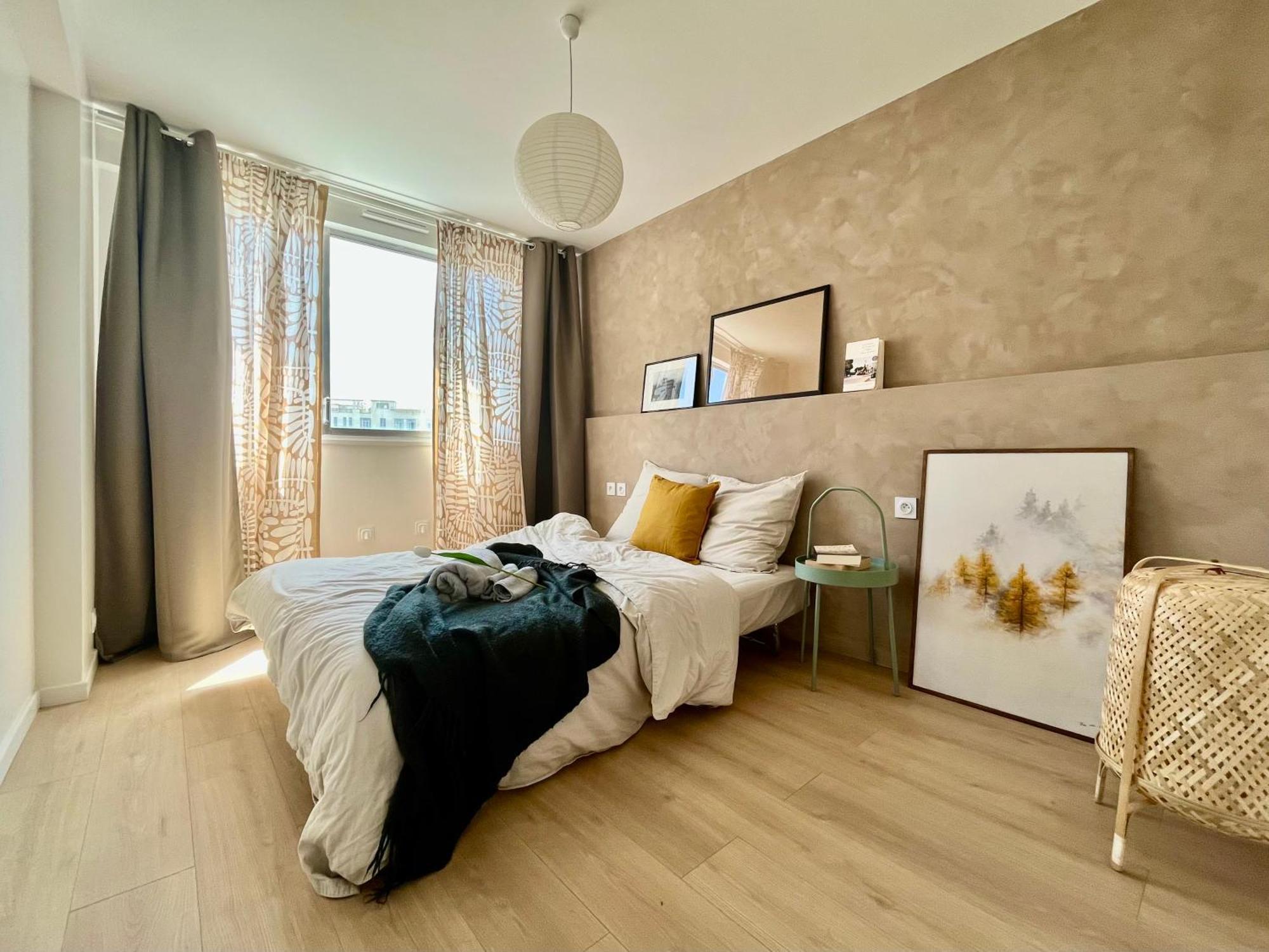 Apartment Chez Az-t3-grange Blanche-proche Metro