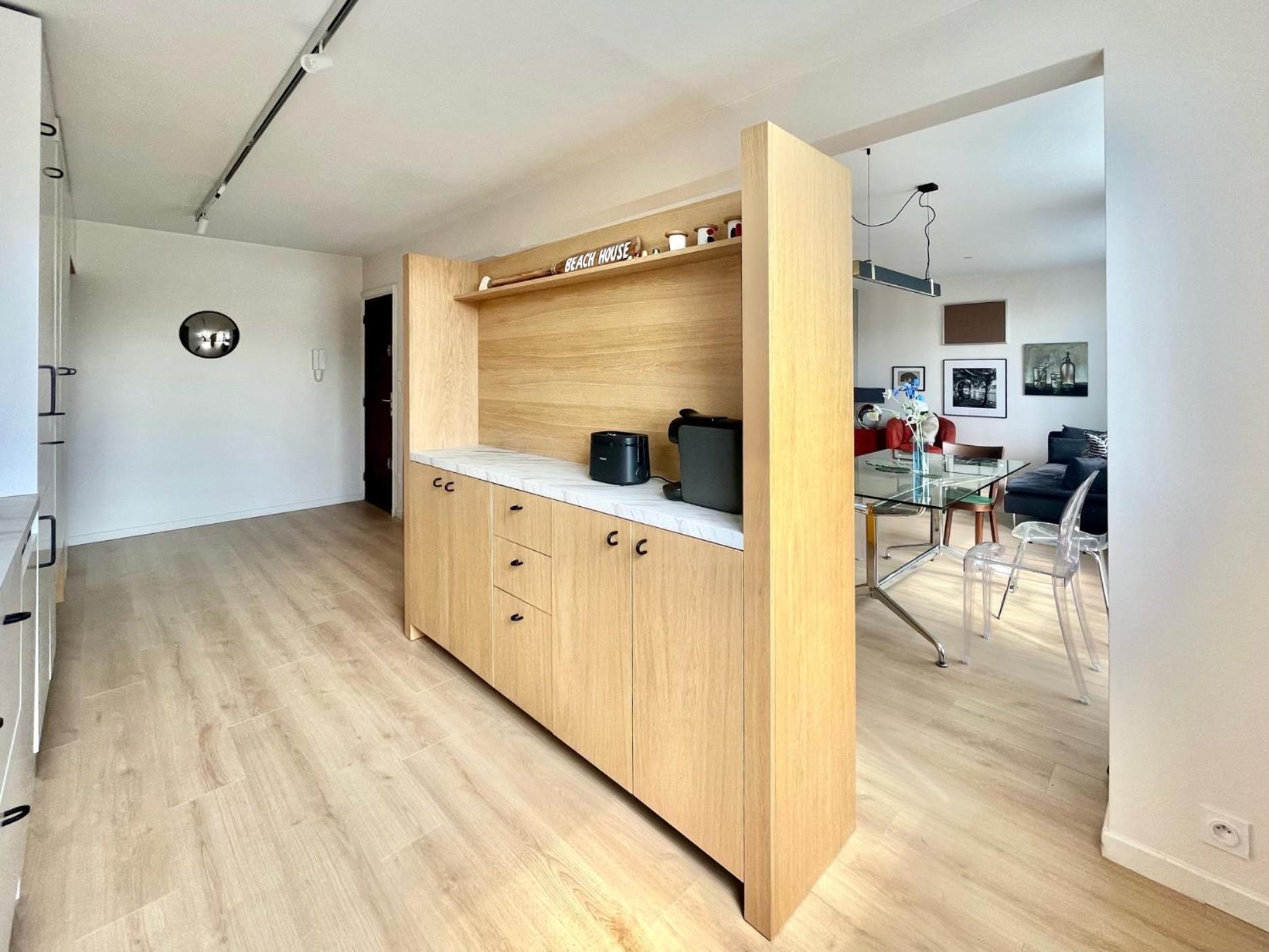 Chez Az-t3-grange Blanche-proche Metro Apartment *